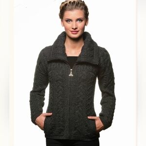 Authentic Aran Mór Ireland Olive Green Cable-knit Sweater